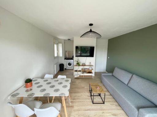 Appartement avec Loggia et Parking privé - Hizvo