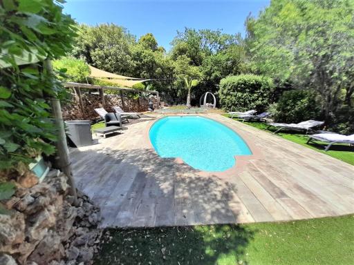 Domaine de la Borie YourHostHelper - Housity
