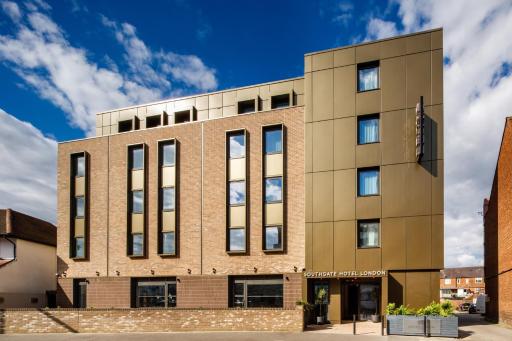 Southgate Hotel London - Housity