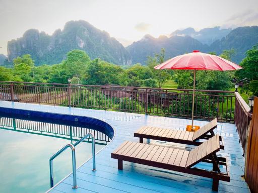 Happy Riverview Hotel - Housity
