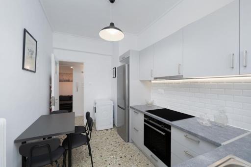 Sea Breeze 2 bedroom Apartment - 10 min walk to beach - Housity