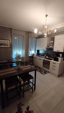 Johnny Home - Housity