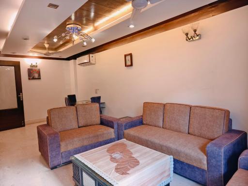 Palatial 3bhk apartment!Greater kailash 1 - Housity