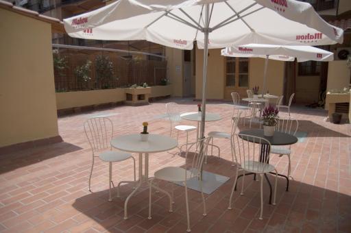 BCN Home Guest House - Housity