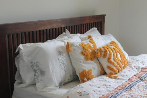The Woodlands Hideaway - Premium Acreage Guesthouse - Housity