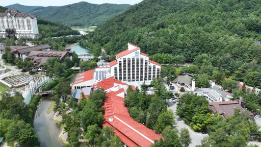 Mona Yongpyong - Housity