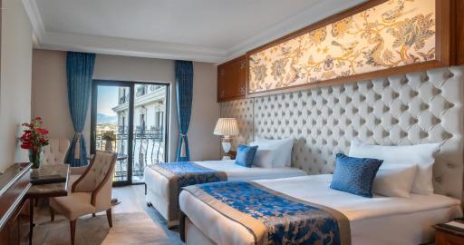 Lords Palace Hotel SPA Casino - Housity