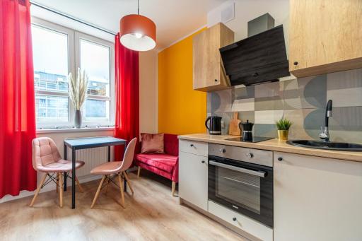 CHAMPION ul Mickiewicza 34, apartament nr 8 - Housity