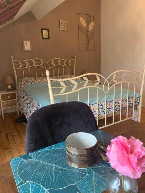 Chambre 2 personnes avec petit déjeuner - Housity