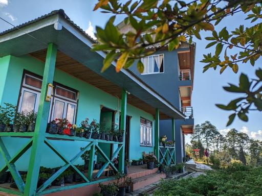 Lali Gurash Homestay - Okhrey - Housity