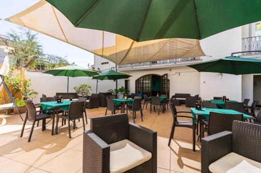 Albergo Residenziale La Corte - Housity