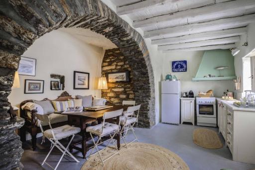 Tinos experience the house - Housity