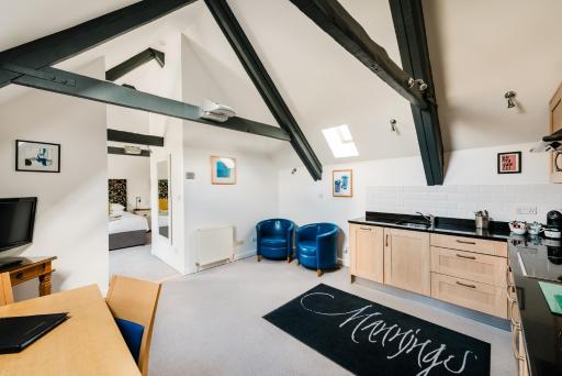 Mannings Hotel - Housity