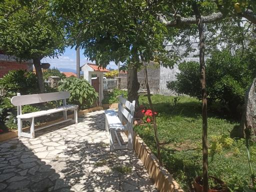 CASA CENTRICA EN O GROVE - Housity