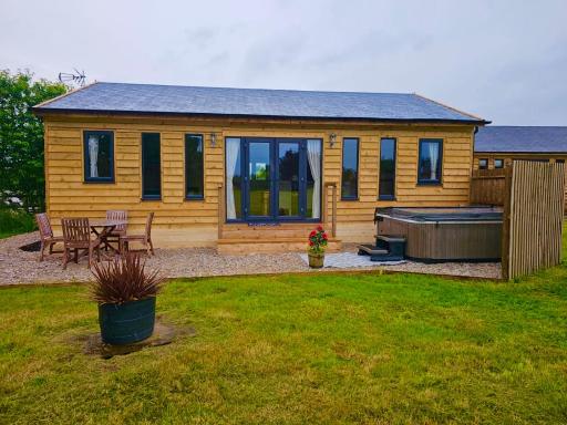 Edgmond Lodges - Scropton - Housity