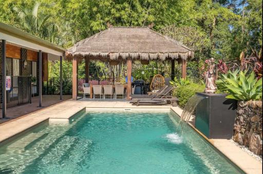 Bali Ahn Acreage 3 minutes to town Pool AirCon Wifi - Housity