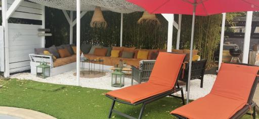 Chambres dans villa avec piscine - Housity