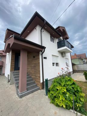 Apartmani Lazarevic Jagodina - Housity