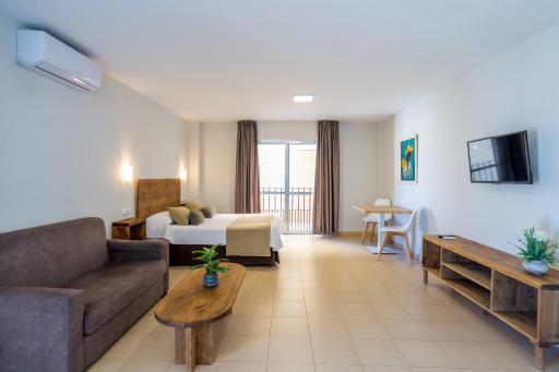 Apartamentos Puerta del Sur - Housity