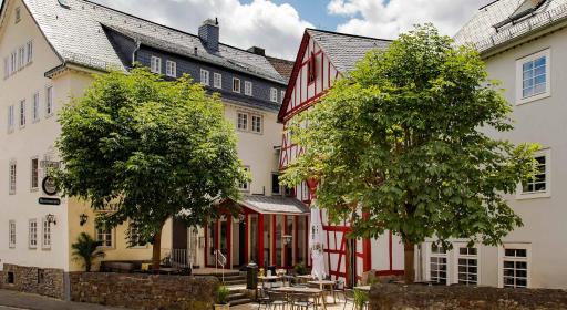 Hotel zum Löwen Herborn - Housity