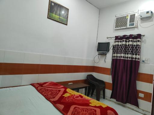 Krishna Guest House - Housity