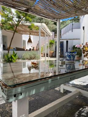 La Pluma - Housity
