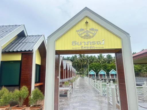Tanaporn resort bangsaphan - Housity