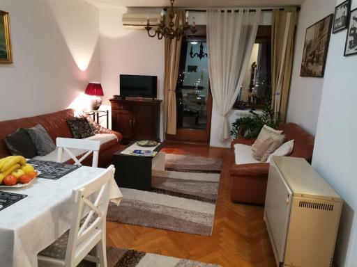 Rajana , Beograd - Hram Svetog Save - Housity
