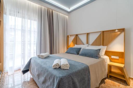 Manos Studios - Housity