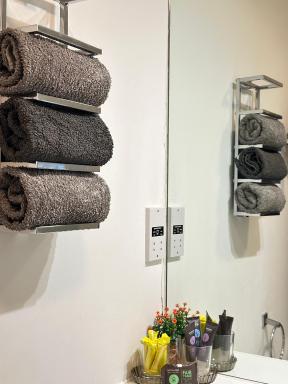 Lovely 1 Bedroom Apartment - Housity