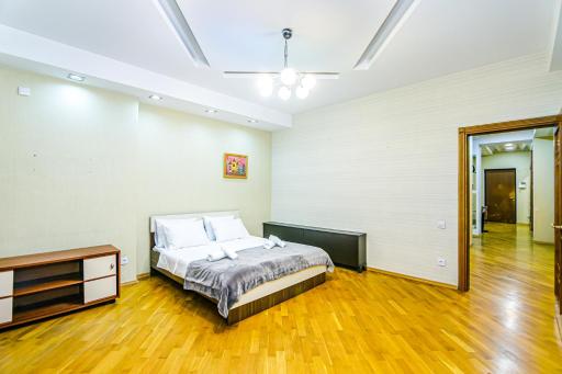 Nizami Apartment By Baku Housing - Housity