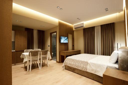 Sunny Hill Boutique Hotel - Housity