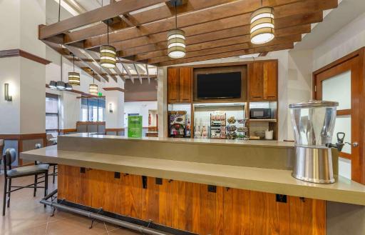 Extended Stay America Premier Suites - Cleveland - Independence - Housity