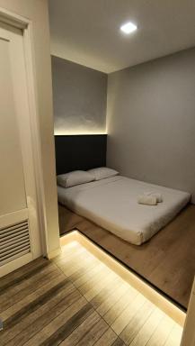 LEA GUEST HOUSE & CAFE Lukut - Housity