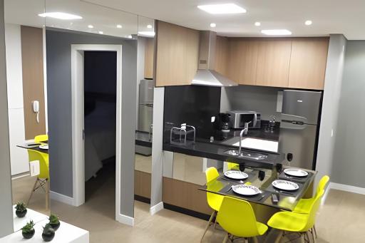 2 Quartos no Batel Soho, condo Clube Sky C Vaga by UROOMS - Housity
