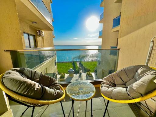 SOLID BARRELS LUXURY Studios - Housity
