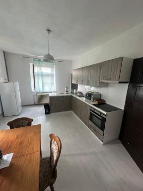 Bytový dům na horách - Housity