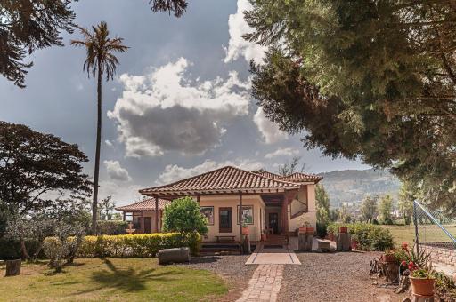 Hotel Marquesa de Pinares - Housity