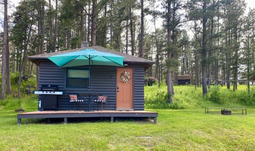 Cabin 3 at Horse Creek Resort - Housity
