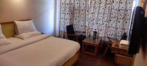 Hotel Bright View - Housity