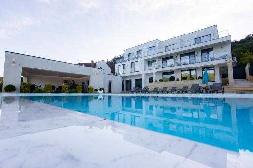 YRYS House - Adults Only - Housity