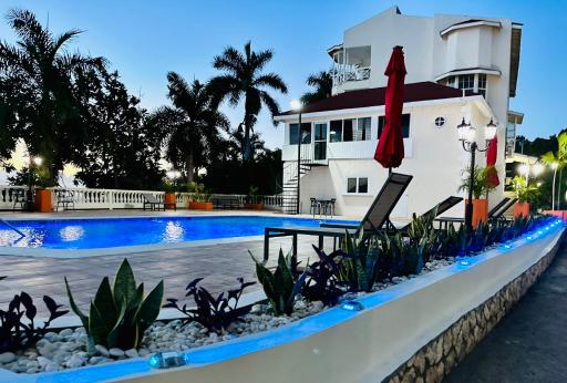 Falcon Oceanview 2br Condo-Free Airport Transportation 24-7Security - Hizvo