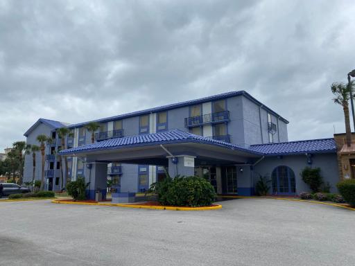 Monumental Movieland Hotel - Housity