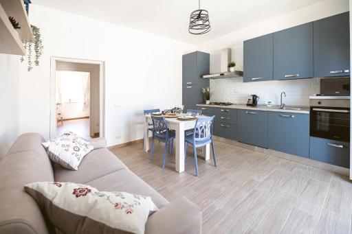 La Raganella D'Oro - Housity