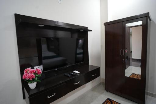 Hotel Seven Star - Housity