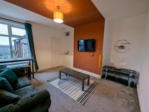 Lovely 3 Br Flat For Family, Friends And Workers - Housity