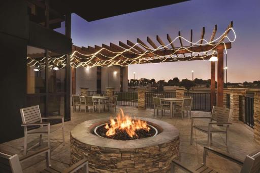 Country Inn & Suites by Radisson, Indianapolis East, IN - Housity