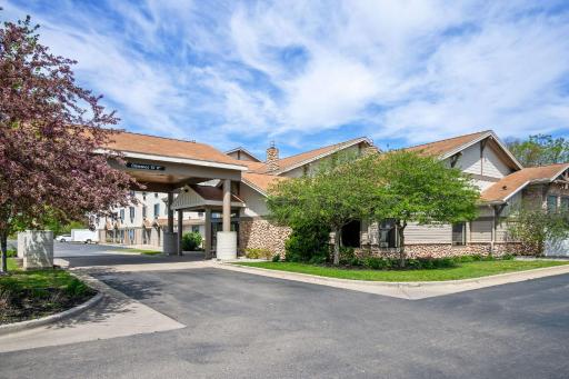 Holland Inn And Suites Holland - Housity