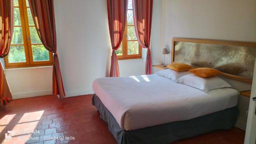 Logis Hôtel Château De Palaja - Housity