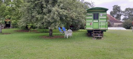 Roulotte verte - Housity